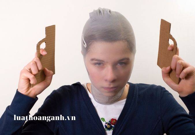 Áp dụng pháp luật đối với người dưới 18 tuổi pháp tội như thế nào?