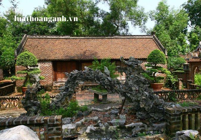 Hạn mức giao đất ở để tính thu tiền SDĐ của hộ gia đình, cá nhân khi được Nhà nước cho phép chuyển mục đích sử dụng đất là gì?