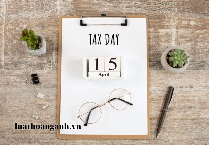 Quy định như thế nào về quyết định cưỡng chế thu tiền, tài sản khác của người nộp thuế?