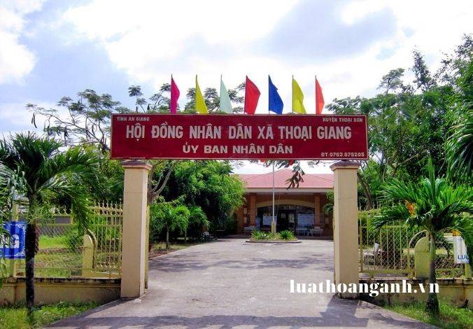 Chương trình kỳ họp Hội đồng nhân dân như thế nào?