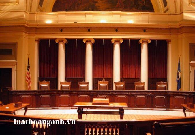 Tội cưỡng bức lao động là gì?