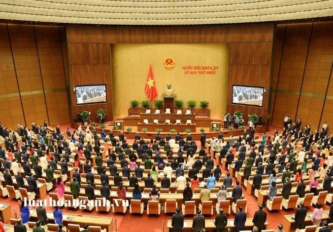 Đối tượng, điều kiện, thời hạn xét phong, thăng cấp bậc hàm sĩ quan, hạ sĩ quan, chiến sĩ Công an nhân dân ?