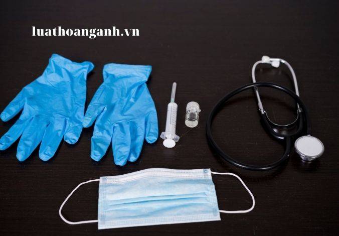 Quyền và trách nhiệm của tổ chức, cá nhân tham gia thực hiện thử tương đương sinh học của thuốc?