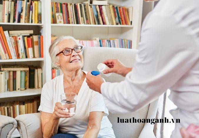 Thu hồi và đình chỉ giấy phép hoạt động đối với cơ sở khám bệnh, chữa bệnh?