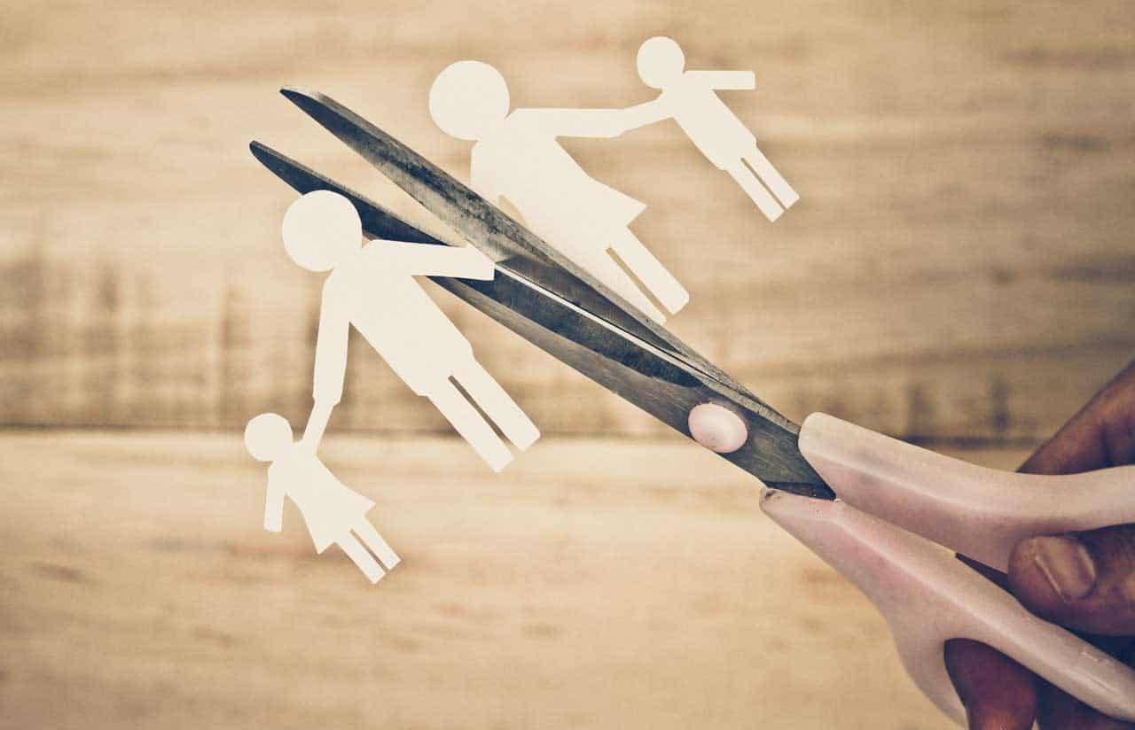 Quy định của pháp luật về việc chia tài sản khi ly hôn khi vợ/chồng có hành vi ngoại tình