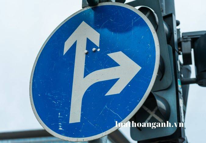 Trình tự, thủ tục mở sân bay chuyên dùng trên mặt đất, mặt nước được thực hiện như thế nào?