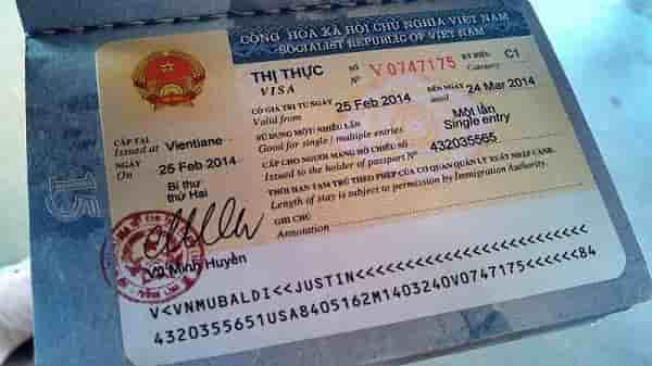 Có thẻ tạm trú thì có cần xin visa cho người nước ngoài không?